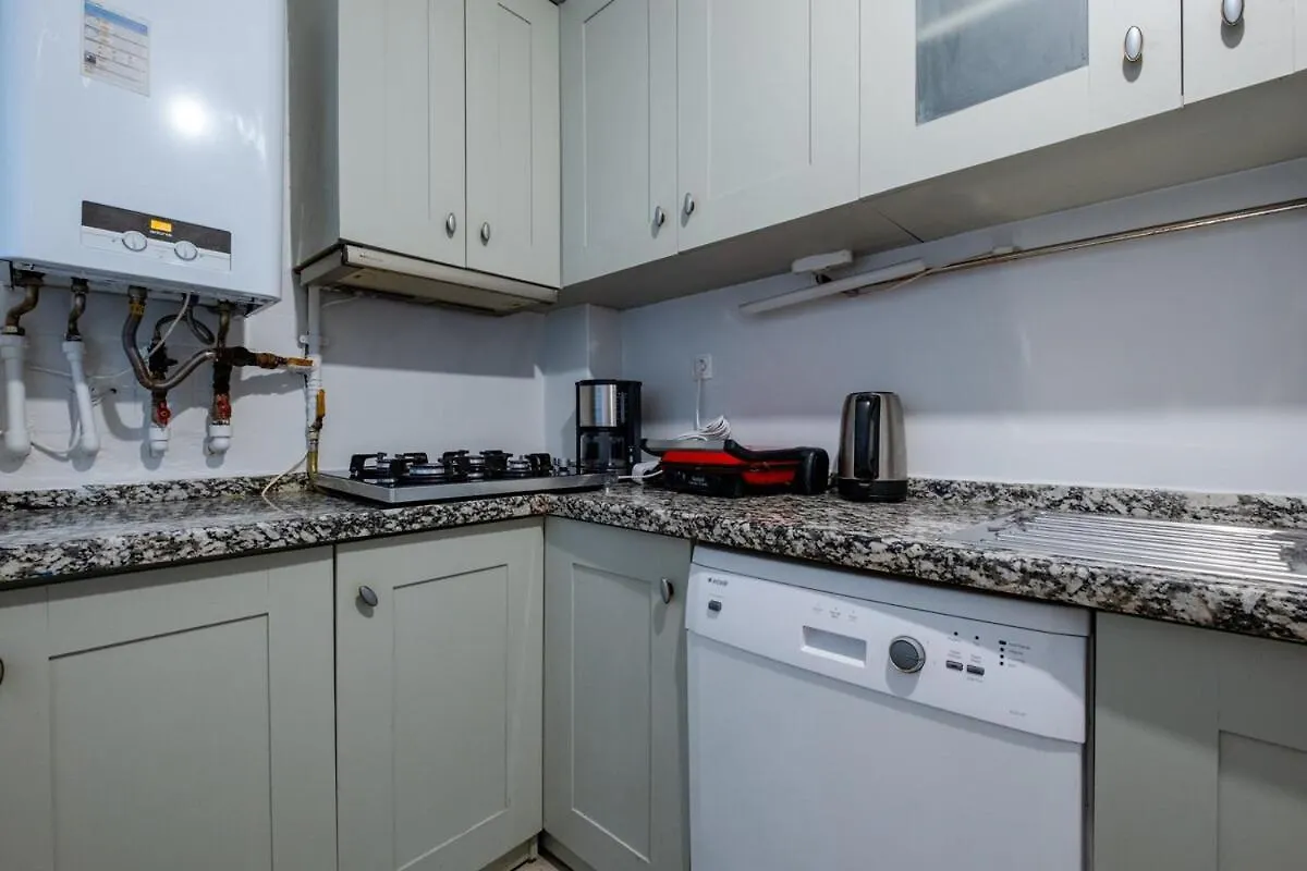 3-Bedroom Central Apartment Κωνσταντινούπολη