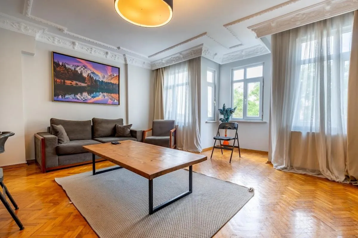 3-Bedroom Central Apartment Κωνσταντινούπολη