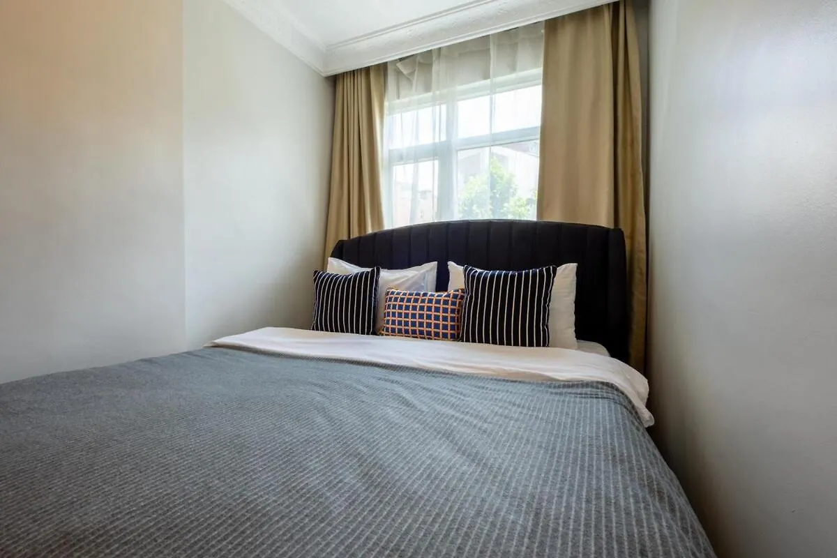 3-Bedroom Central Apartment Istanbul 0*,