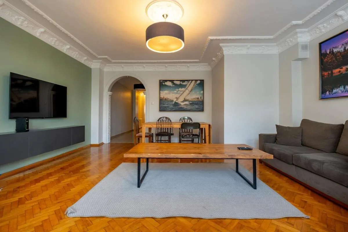 3-Bedroom Central Apartment Istanbul
