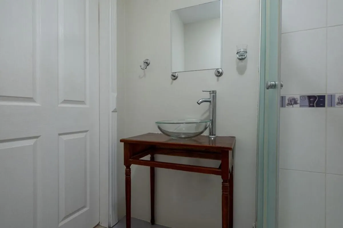 3-Bedroom Central Apartment Istanbul
